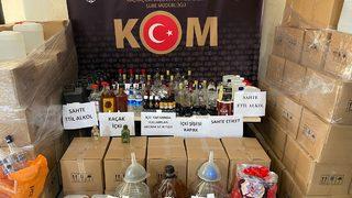 İzmir'deki sahte içki operasyonlarında 24 ton etil alkol ele geçirildi