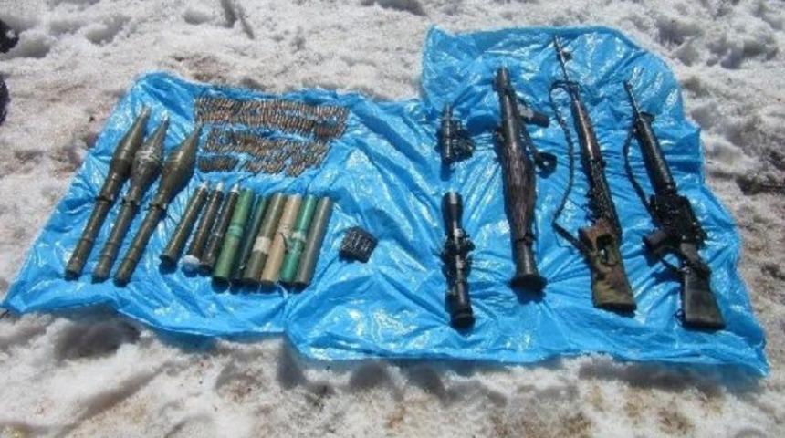 Bingöl'de PKK'ya ait silah ve mühimmat ele geçirildi