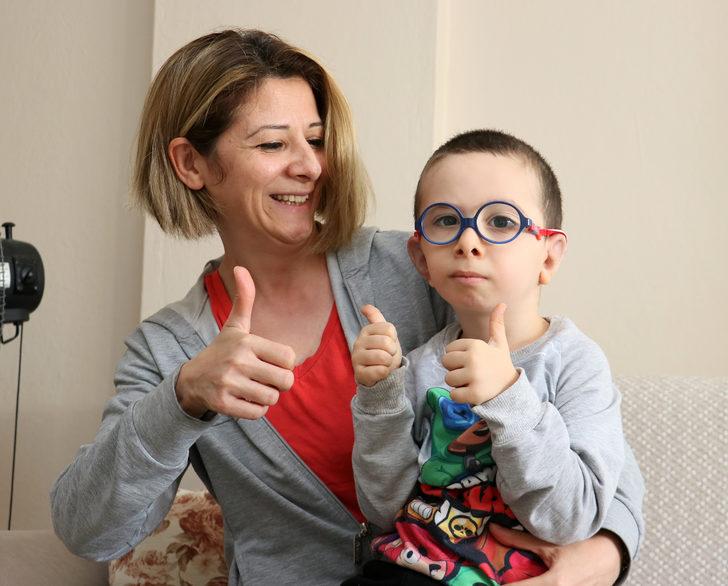 ABD'de kulak ameliyatı olan 4 yaşındaki Alperen, sağlığına kavuştu G1