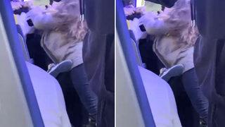 Kadınlar minibüste birbirine girdi! O anlar kamerada