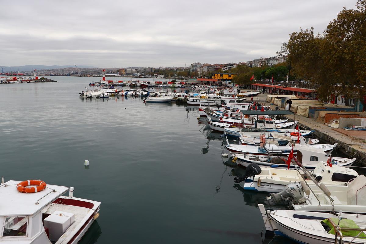 Marmara Denizi'nde poyrazın etkisini kaybetmesiyle deniz ulaşımı normale d&ouml;nd&uuml;