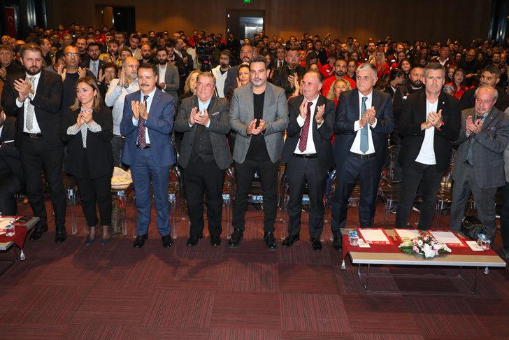 Samsunspor'un eski futbolcusu ve başkanı Emin Kar vefatının birinci yılında anıldı G2