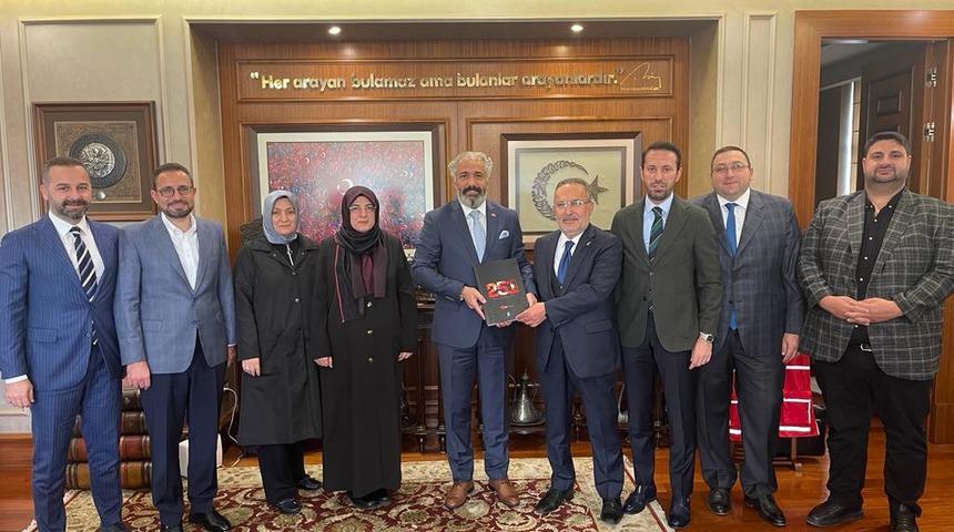 15 Temmuz Derneğinden Koza Altın'a burs teşekkürü