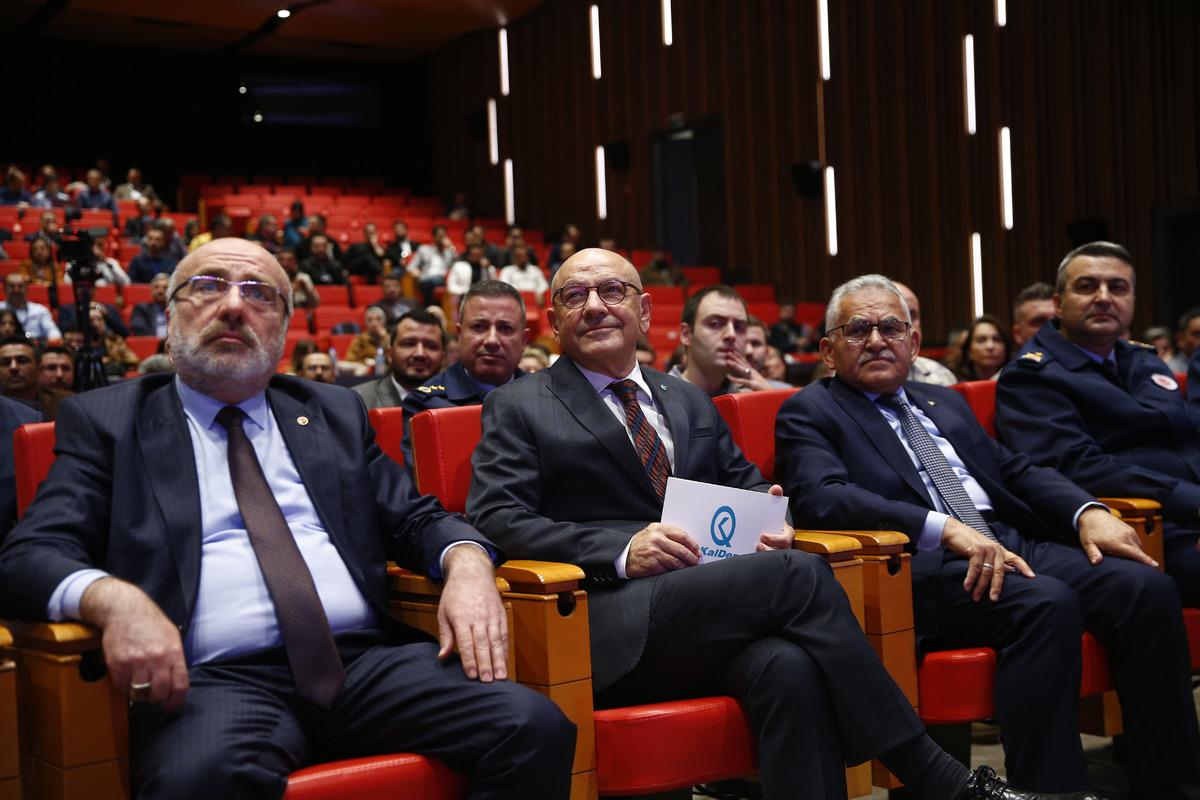 Kayseri'de 8. Erciyes M&uuml;kemmellik Zirvesi başladı