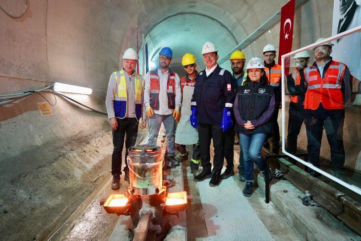 Çekmeköy-Sancaktepe-Sultanbeyli Metrosu'nun 1. Etap Ray Kaynatma Töreni gerçekleştirildi G2