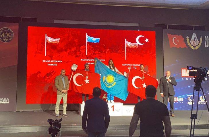 Parmağı kırılan milli sporcu Dünya Bilek Güreşi Şampiyonası'nda altın madalyayı kaçırdı G3