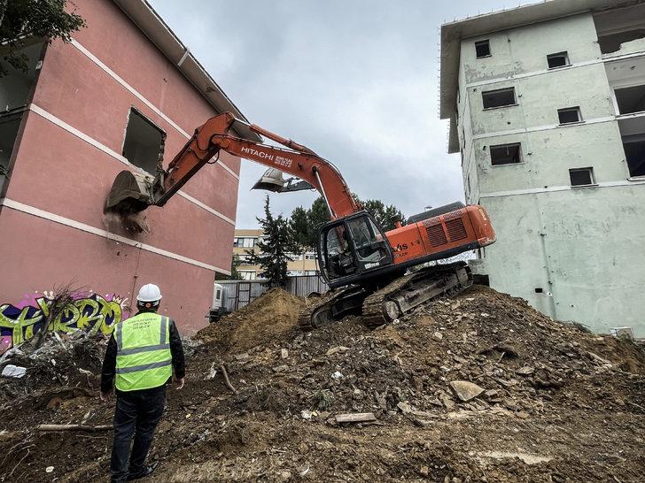 Beşiktaş Belediyesi kentsel dönüşüm kapsamında 2 binanın yıkımını gerçekleştirdi G2