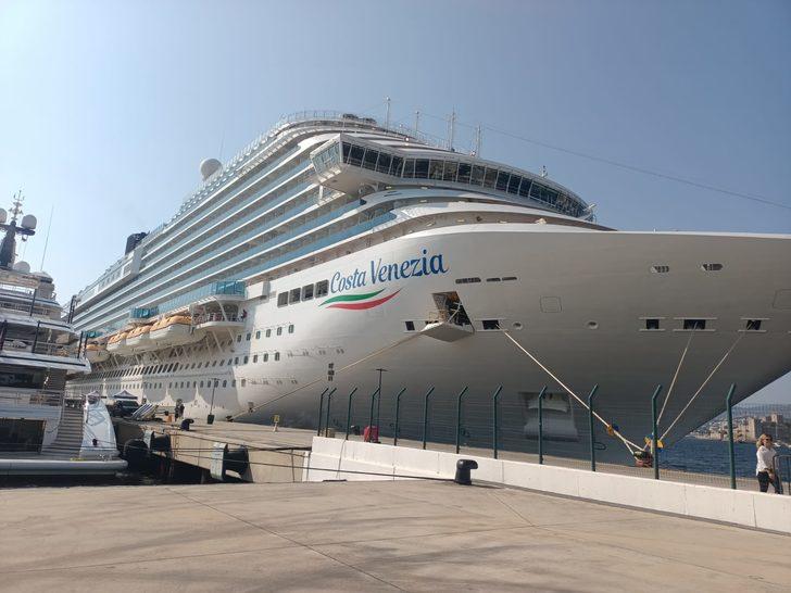 Bodrum'a "Costa Venezia" kruvaziyeri ile 1523 yolcu geldi G1