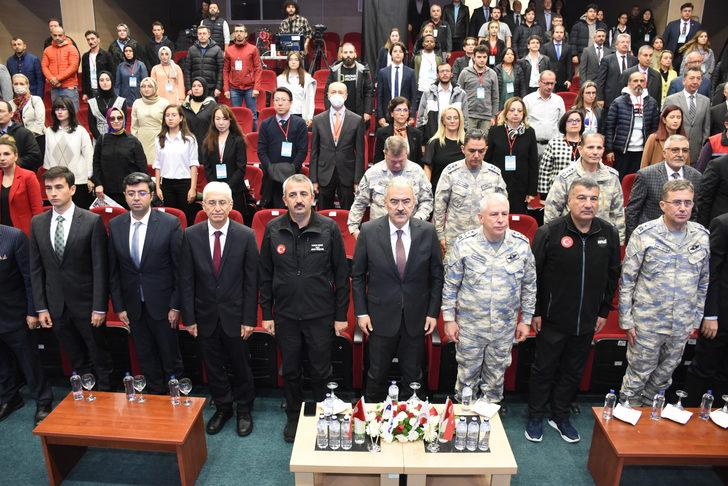 "4. Uluslararası Afet ve Dirençlilik Kongresi" Eskişehir'de başladı G1