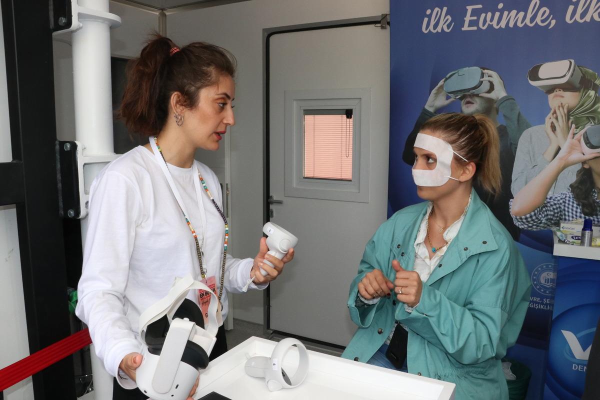 "İlk Evim İlk İş Yerim" projesi tanıtım tırı Yozgat'ta