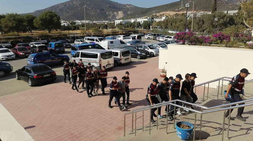 Yer: Bodrum! Tam 2 milyon 900 bin dolar değerinde... Fiyatı dudak uçuklatan elması böyle çaldılar