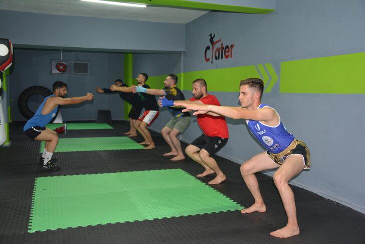 Milli sporcu Muhammed Karayılan, 2023 Muaythai Avrupa Şampiyonası'na hazırlanıyor G3