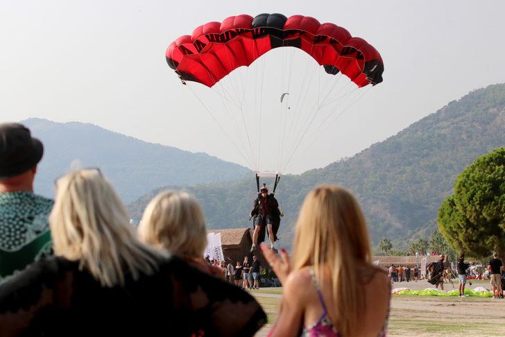 Fethiye'de 22. Uluslararası Ölüdeniz Hava Oyunları Festivali başladı G2