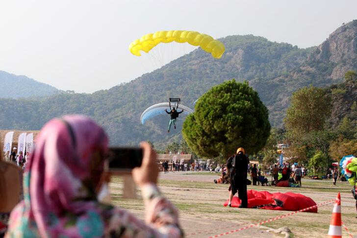 Fethiye'de 22. Uluslararası Ölüdeniz Hava Oyunları Festivali başladı G3