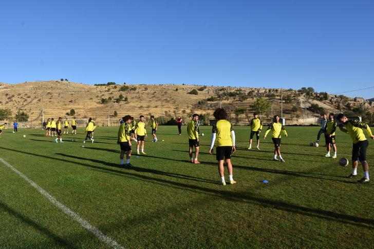 Yeni Malatyaspor'da Göztepe maçının hazırlıkları sürüyor G3