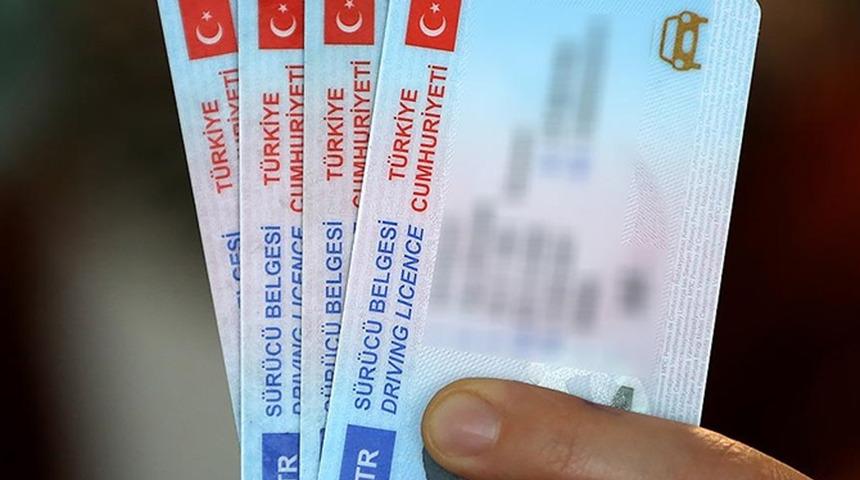 Son dakika: Bakanlıktan açıklama geldi! Ehliyet yenileme süresi uzatıldı... İşte ehliyet yenilemek için gerekli belgeler