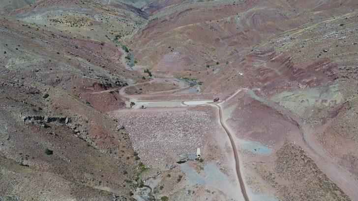 Kemah Tuzlaköy Barajı tamamlandığında ekonomiye 5 milyon lira katkı sağlayacak G4