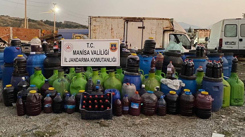 Manisa'da 16,5 ton sahte içki ele geçirildi