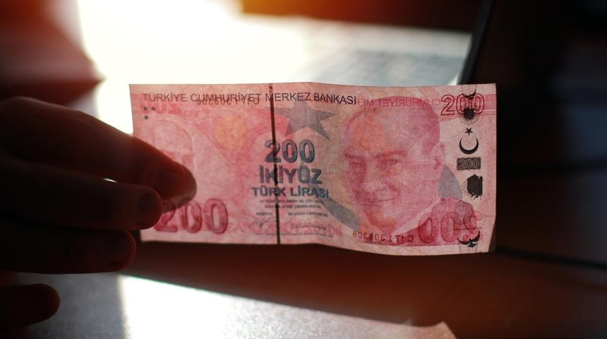 Son dakika… Asgari ücret ne kadar olacak? Ne 10 bin, ne 7 bin 500 lira! Asgari ücret zammı tahminini canlı yayında açıkladı