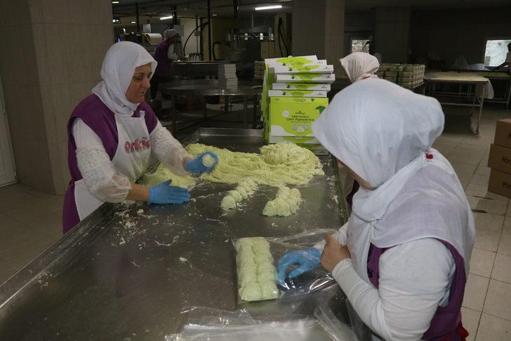 Nane ve biberiyeyle buluşan İzmit pişmaniyesi beğeniliyor G1