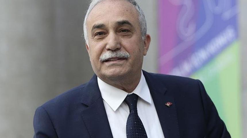 SON DAKİKA | Ahmet Eşref Fakıbaba İYİ Parti'ye geçiyor! AK Parti ve milletvekilliğinden istifa etmişti, rozetini Meral Akşener takacak