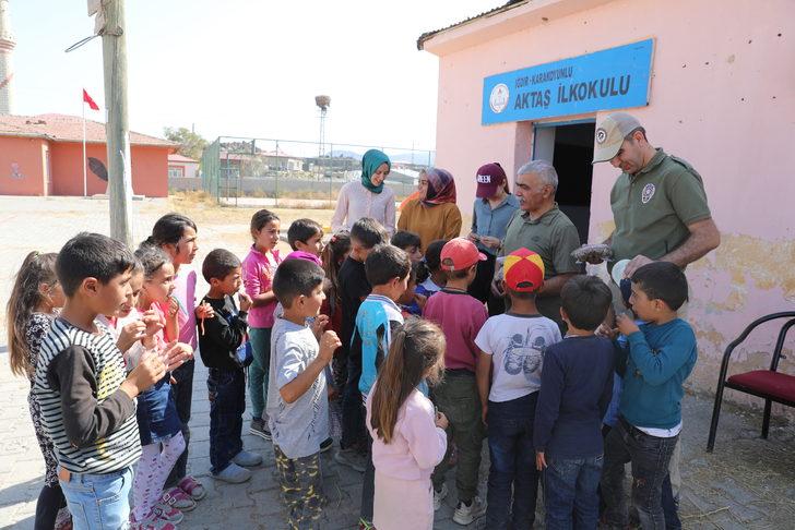 Iğdır'ın köylerindeki öğrencilere doğa bilinci aşılanıyor G3