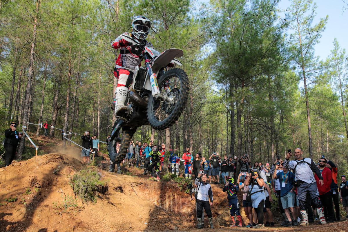 Sea To Sky Enduro Yarışları'nda orman etabının startı verildi