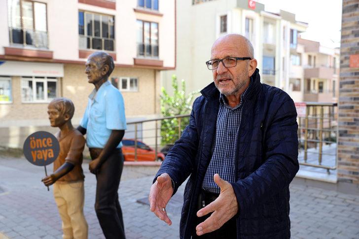 Keşanlı Şadan Amca'nın trafikteki duyarlılığı heykelle ölümsüzleştirildi G5