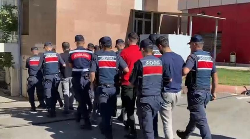 Gaziantep'te fıstık hırsızlığı iddiasıyla yakalanan 15 şüpheli tutuklandı