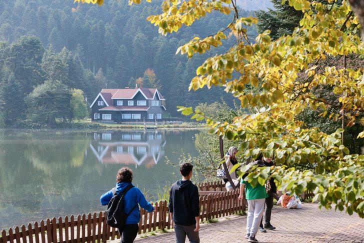 Gölcük Tabiat Parkı, misafirlerini sonbahar renkleriyle karşılıyor G4