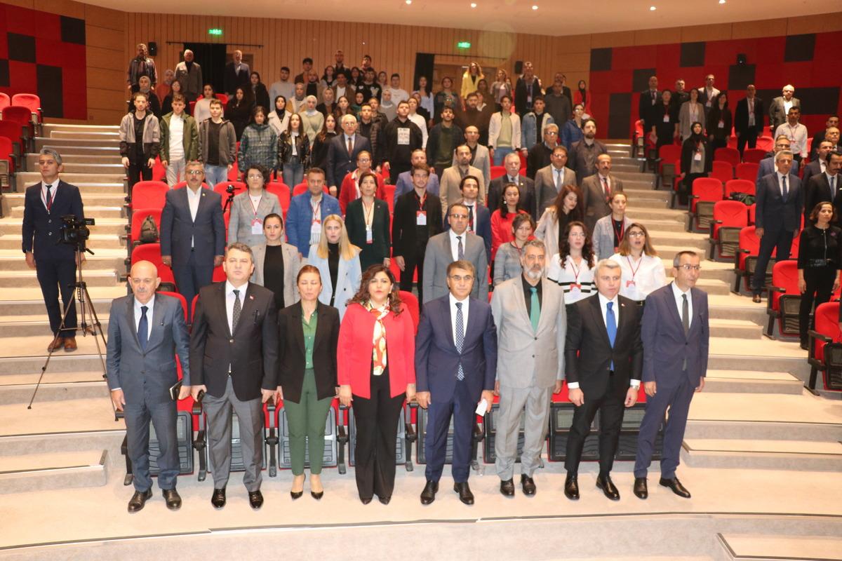 Karab&uuml;k'te 1. Safran &Ccedil;alıştayı başladı