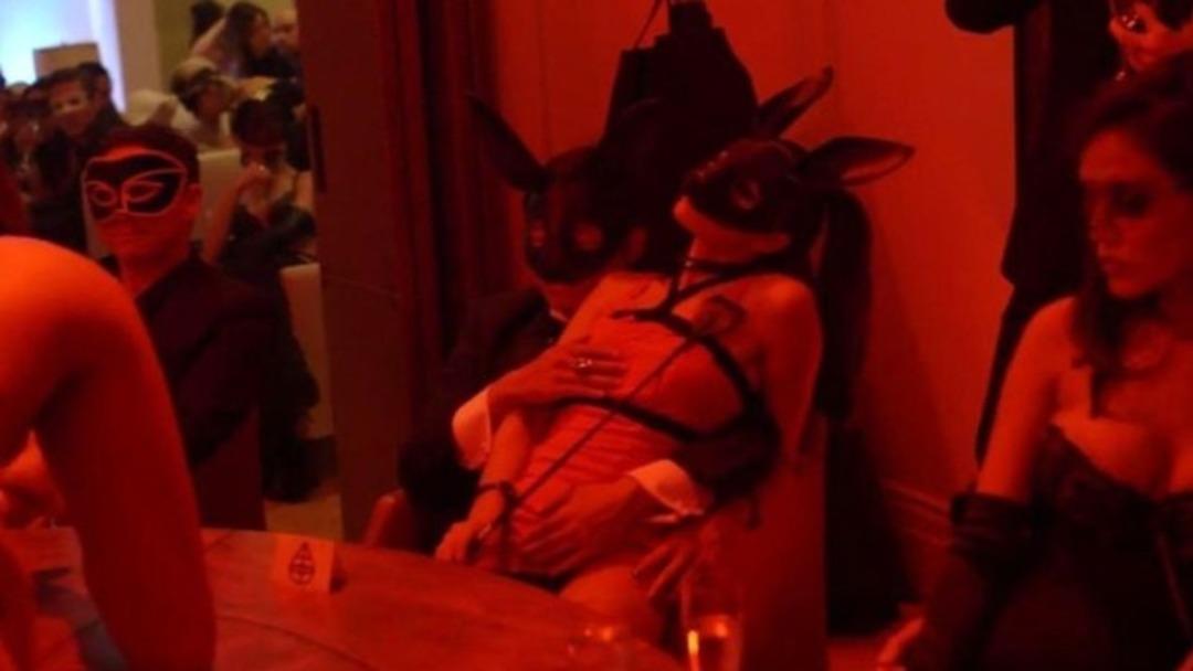 Burası 60 bin dolarlık cinsel parti evi...