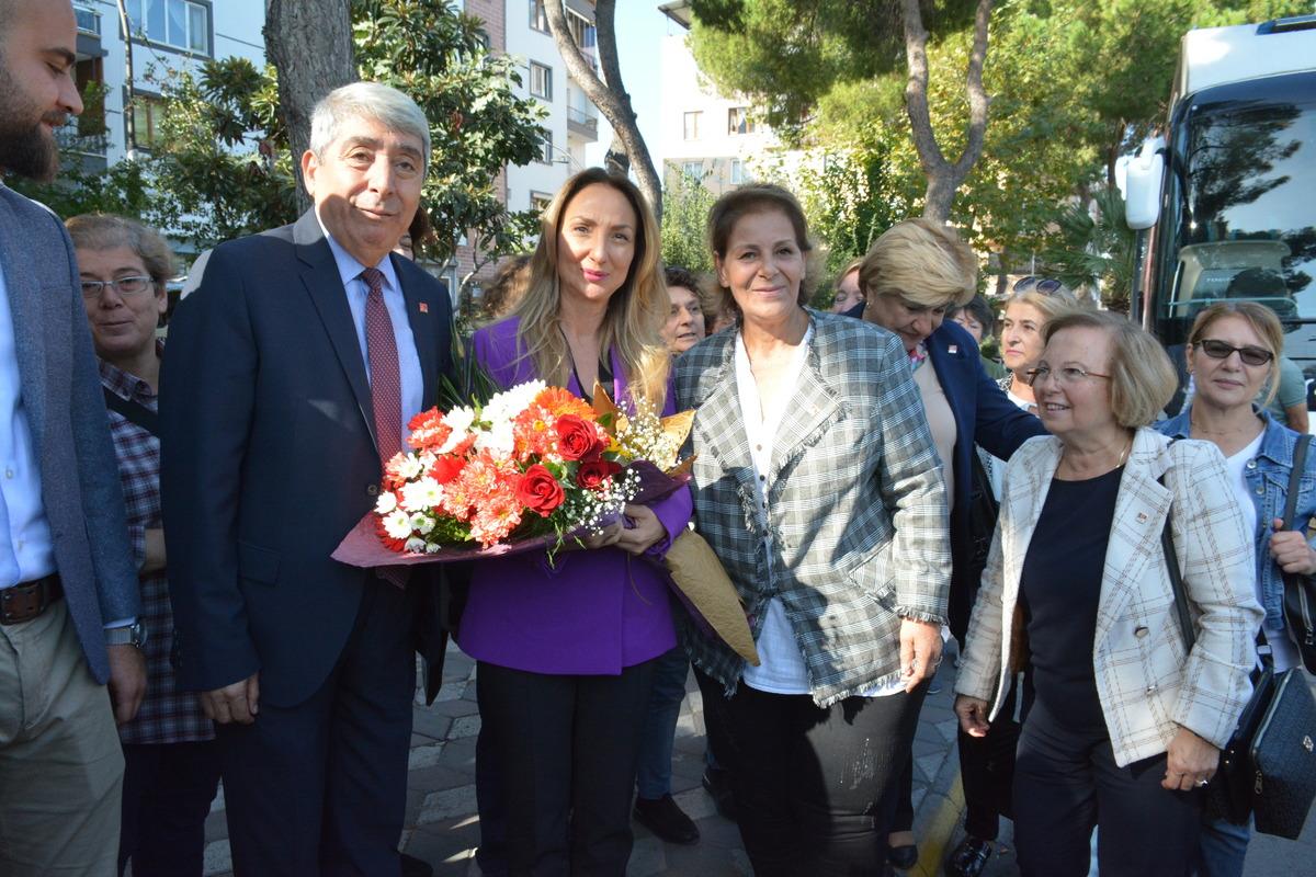 CHP'li Nazlıaka, Soma'da madenci yakınlarıyla buluştu