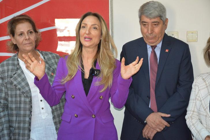 CHP'li Nazlıaka, Soma'da madenci yakınlarıyla buluştu G4