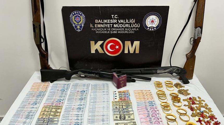 Balıkesir&rsquo;de FET&Ouml;&rsquo;nun finans kaynaklarına operasyon