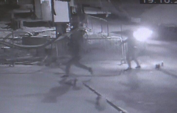 Antalya’da deri giyim mağazasına molotoflu saldırı G1