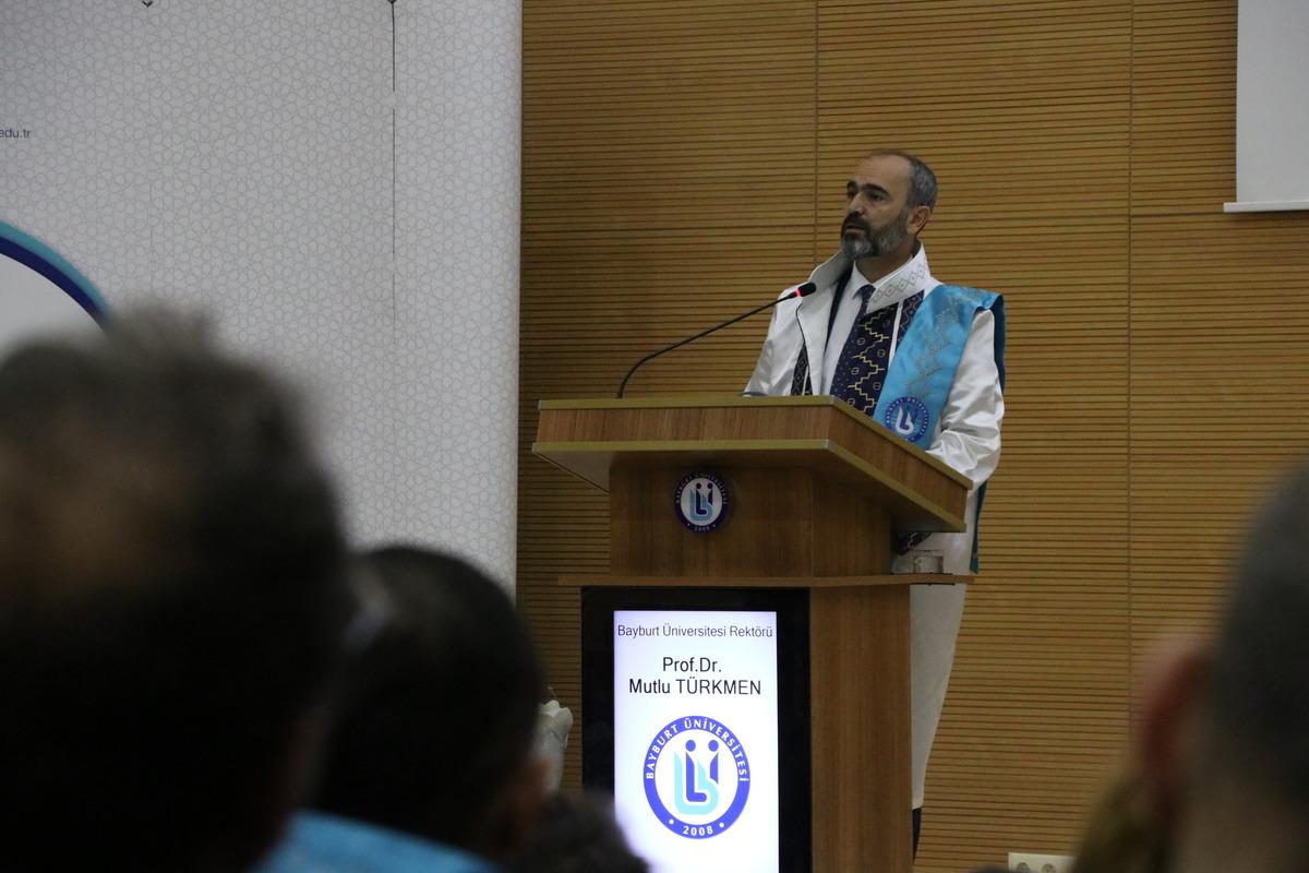 Bayburt &Uuml;niversitesi'nde 2022-2023 Akademik Yılı a&ccedil;ılışı yapıldı