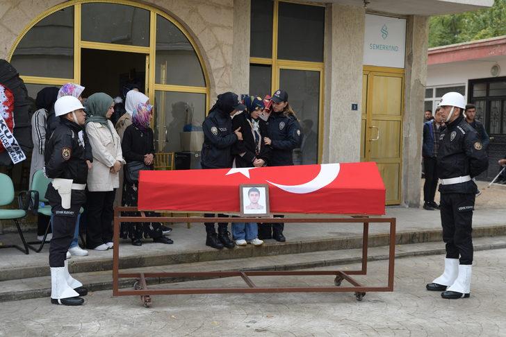 Amasya'daki otobüs kazasında ölen bekçinin cenazesi Giresun'da defnedildi G1