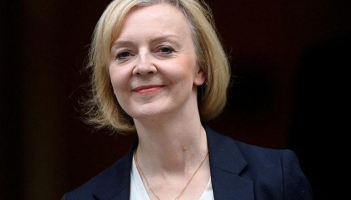 SON DAKİKA | İngiltere'de Liz Truss dönemi sadece 1,5 ay sürdü! Marulla kıyaslayıp anket yapmışlardı; Başbakan Truss istifa etti