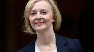 SON DAKİKA | İngiltere'de Liz Truss dönemi sadece 1,5 ay sürdü! Marulla kıyaslayıp anket yapmışlardı; Başbakan Truss istifa etti