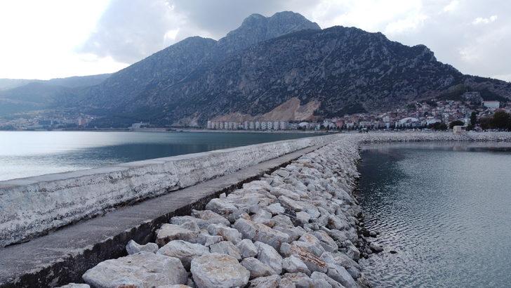 Eğirdir Gölü'nde su seviyesi son 2 haftada 8 santimetre düştü G4