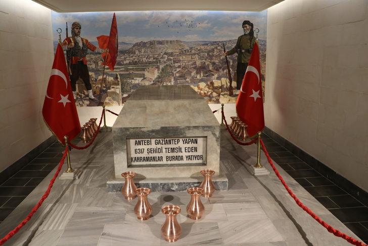 Gaziantep Şehitlik Abidesi'ne 22 şehitlik ve cephelerden getirilen toprak koyuldu G2