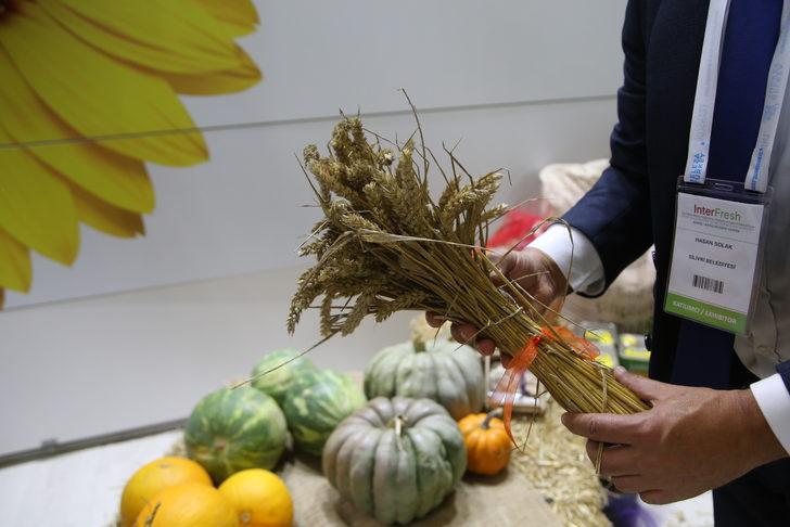 Silivri'de üretilen yerli tohumlar, Antalya'da yabancı alım heyetlerine tanıtıldı G2