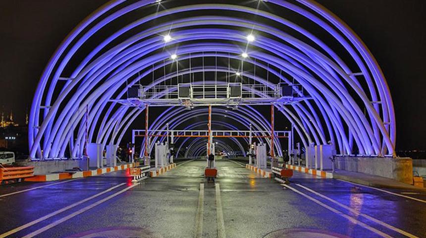 Avrasya Tüneli'ni kullanacak olan sürücüler dikkat! Bu gece 5 saat süreyle trafiğe kapalı olacak