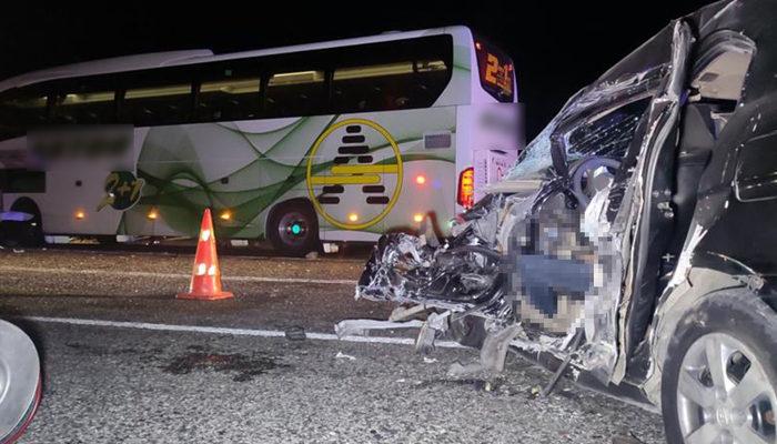 Seydikemer’de feci kaza! Yolcu otobüsü ve otomobil çarpıştı... Bir kişi hayatını kaybetti