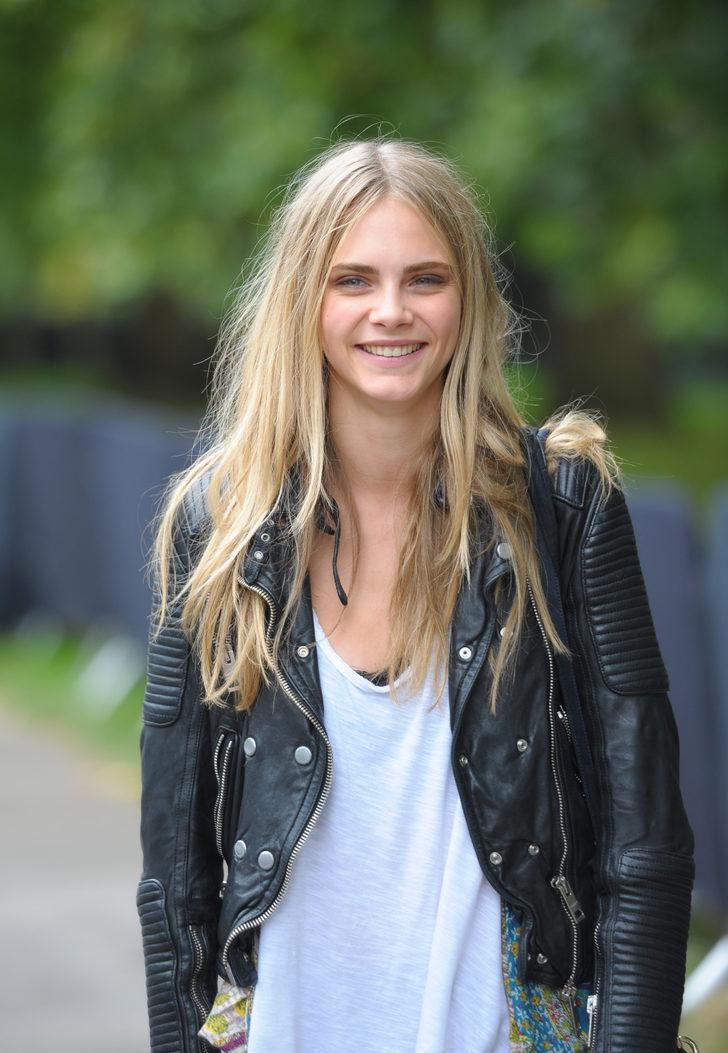 Cinsellik belgeselinde yer alan Cara Delevingne sınırlarını zorlayan o sahneyi anlattı G2