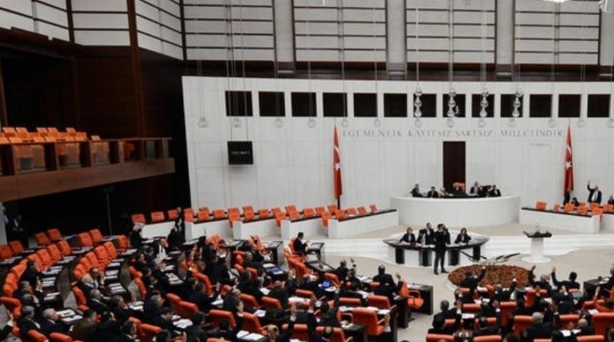 Anayasa değişiklik teklifi Salı g&uuml;n&uuml; Komisyon'da