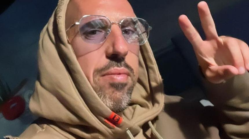 Bayern Münih'in efsane oyuncusu Franck Ribery futbolu bıraktı! ''Top durabilir ama içimdeki futbol aşkı asla...''