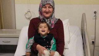 Babaannesinin böbreğiyle hayata tutundu