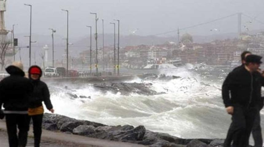 Şiddetli lodos İDO ve BUDO seferlerini iptal ettirdi